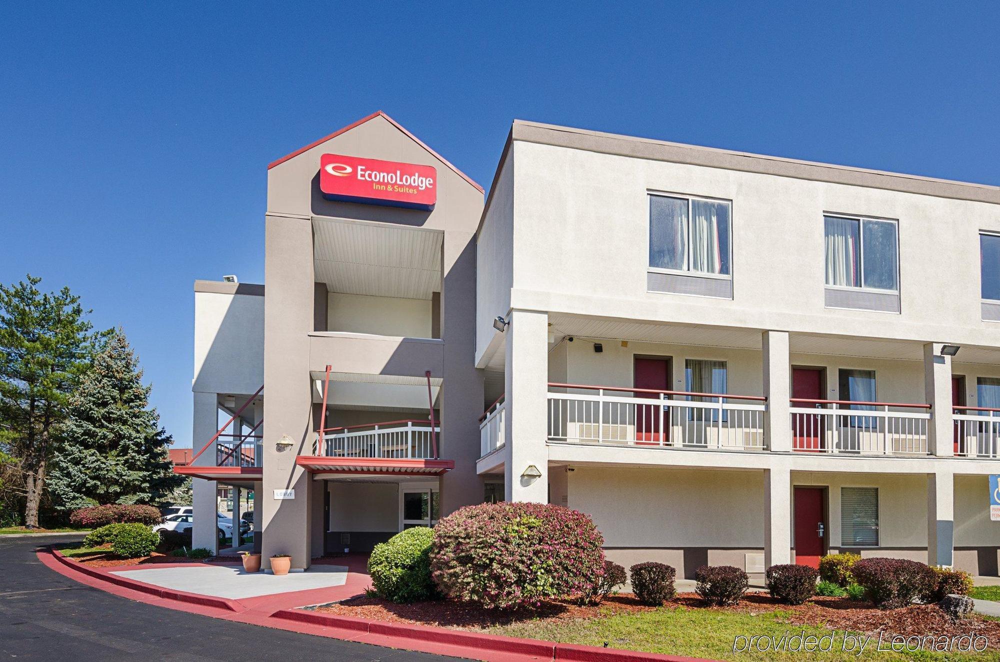 Econo Lodge Inn & Suites Джонсон Сити Экстерьер фото